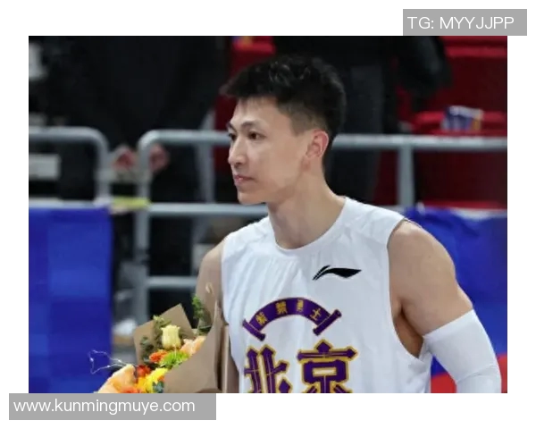 刘晓宇的奋斗历程与成就探索：从普通学生到行业领军人物的成长之路