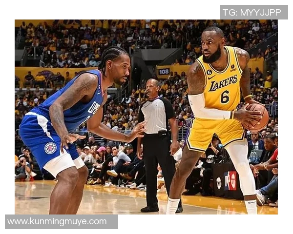 快船与湖人精彩对决回放全程回顾与赛后分析