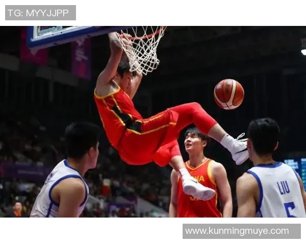 男篮红队与伊朗精彩对决回放全程回顾与精彩瞬间分析 男篮红队与伊朗精彩对决回放全程回顾与精彩瞬间分析