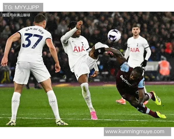 热刺与曼联巅峰对决全场直播精彩回顾与战况分析 热刺与曼联巅峰对决全场直播精彩回顾与战况分析