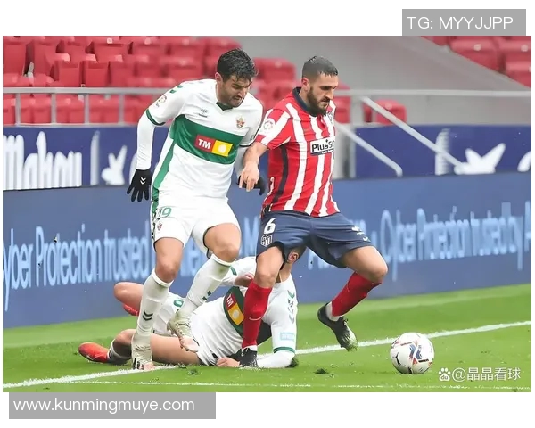 西杯激战巴塞罗那迎战巴伦西亚力争晋级决赛的关键对决 西杯激战巴塞罗那迎战巴伦西亚力争晋级决赛的关键对决