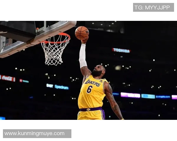 詹姆斯的篮球传奇之路：从天赋少年到NBA巨星的成长历程