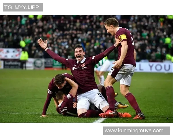 邓迪联与哈茨的激烈对决谁能在苏超赛场上笑到最后