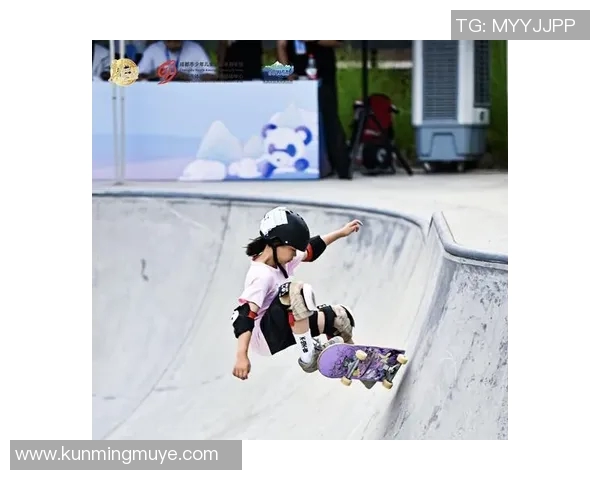 重庆滑板队的崛起与奋斗历程世界滑板锦标赛特别报道 重庆滑板队的崛起与奋斗历程世界滑板锦标赛特别报道