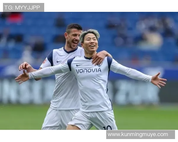 雷霆队与国王队激战正酣精彩对决引发球迷热议与期待