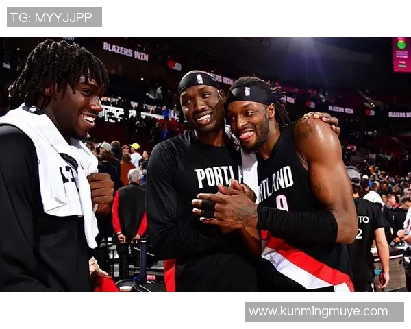 雷霆与开拓者激战正酣2月12日精彩对决值得期待 雷霆与开拓者激战正酣2月12日精彩对决值得期待