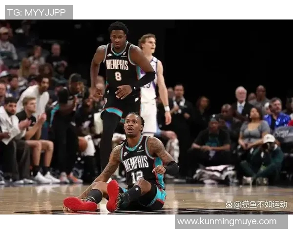 2013年NBA季后赛快船与灰熊激战回顾精彩瞬间与关键时刻分析