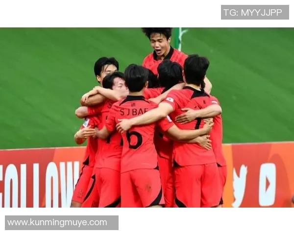 日本与韩国U20青年足球赛激战即将上演谁能夺得胜利的荣耀